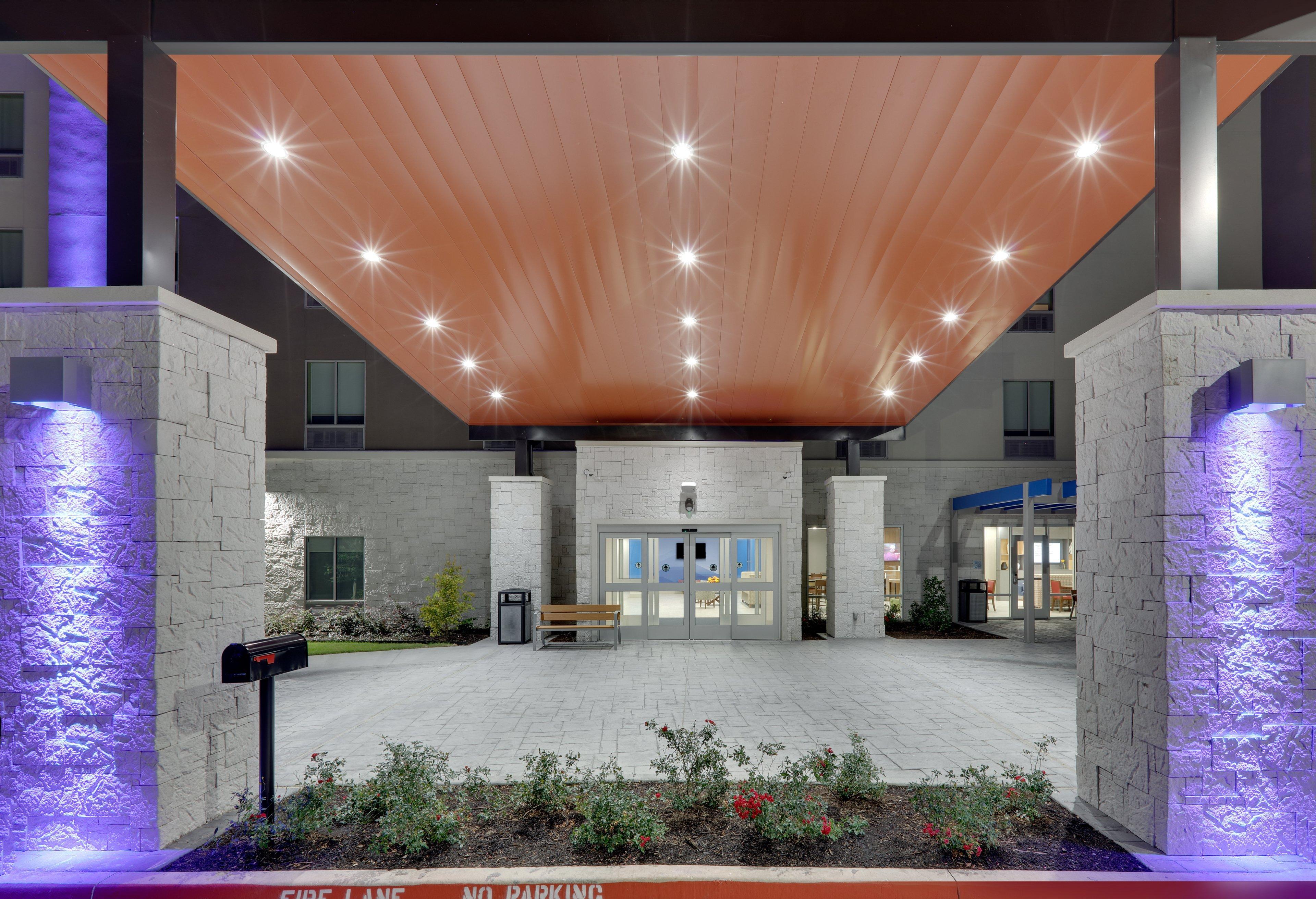 Holiday Inn Express & Suites - Plano - The Colony By Ihg Dış mekan fotoğraf